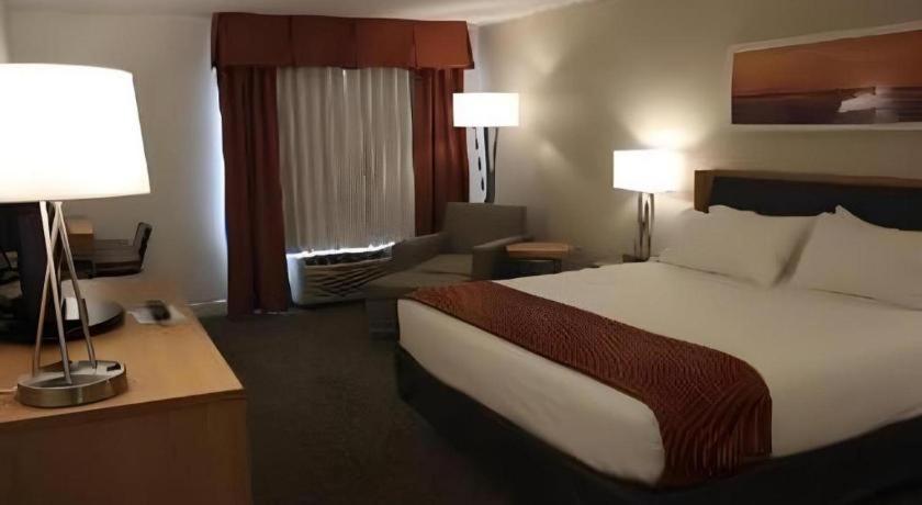 Holiday Inn Express Munising-Lakeview Hotel By Ihg Exterior photo