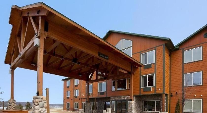 Holiday Inn Express Munising-Lakeview Hotel By Ihg Exterior photo