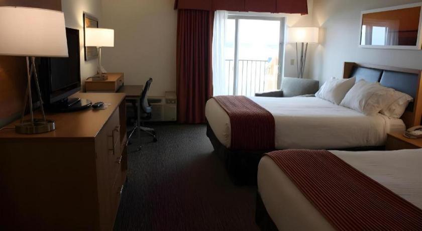 Holiday Inn Express Munising-Lakeview Hotel By Ihg Exterior photo